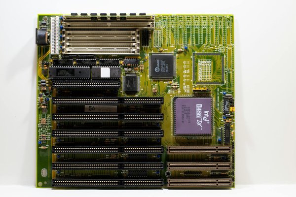 Comprendre l'Hébergement Web : Plongée dans l'Univers des VPS